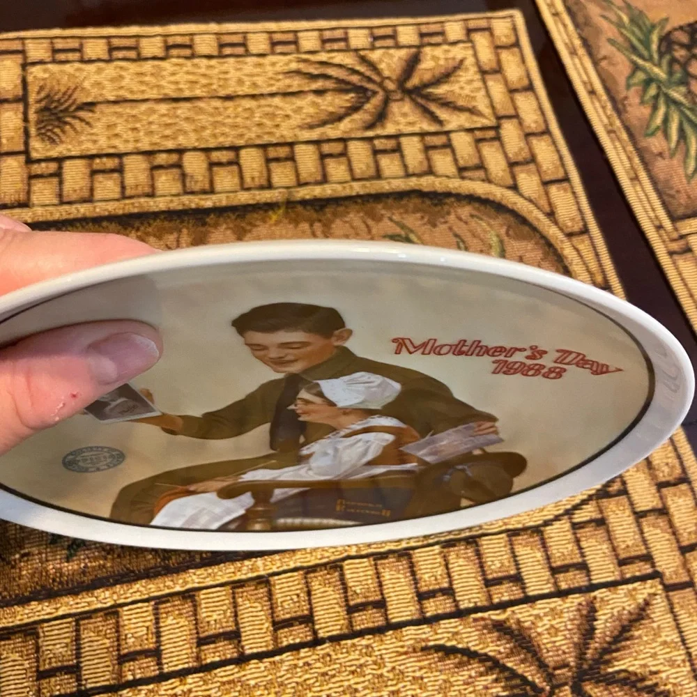 Norman Rockwell 8.5” W Mothers Day 1988 Plate - Picture 9 of 11